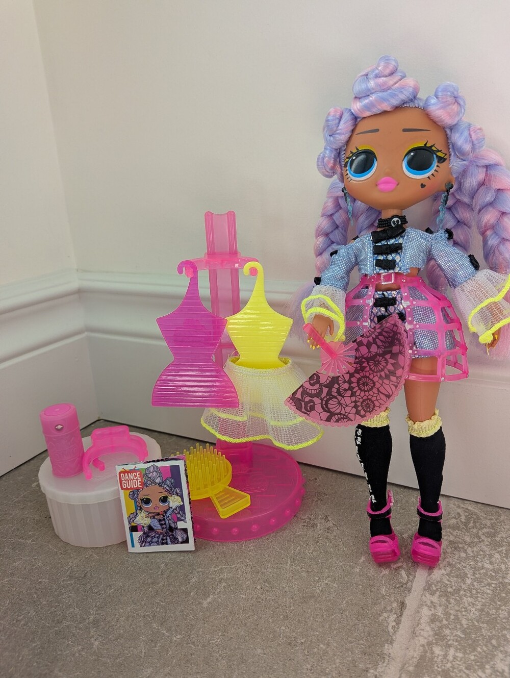 L.O.L. Surprise OMG Doll dance dance dance- Miss Royale